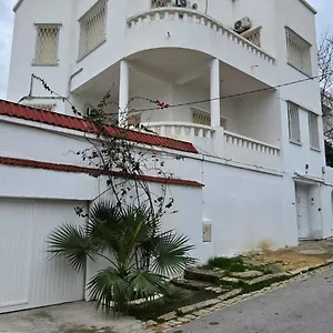 Nomads Tunisia بيت شباب