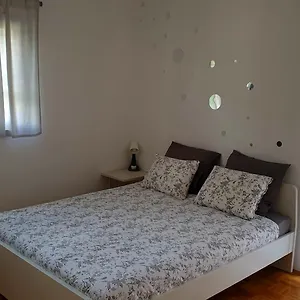 https://apartment-emma-ljubljana.hotels-in-ljubljana.com